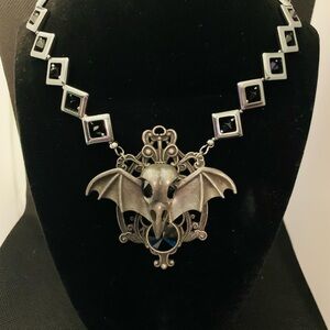 GOTHIC NECKLACE